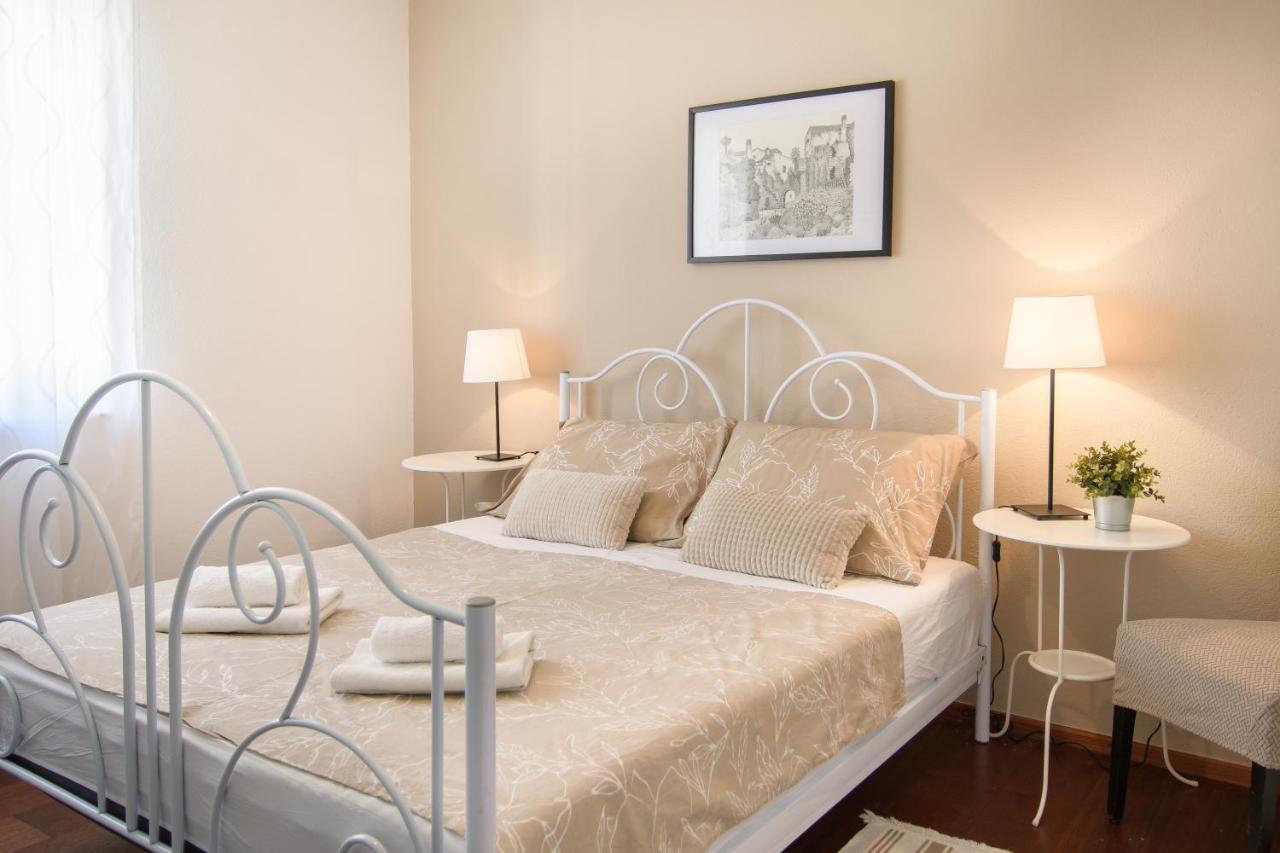 Apartment Stefi Porec Esterno foto