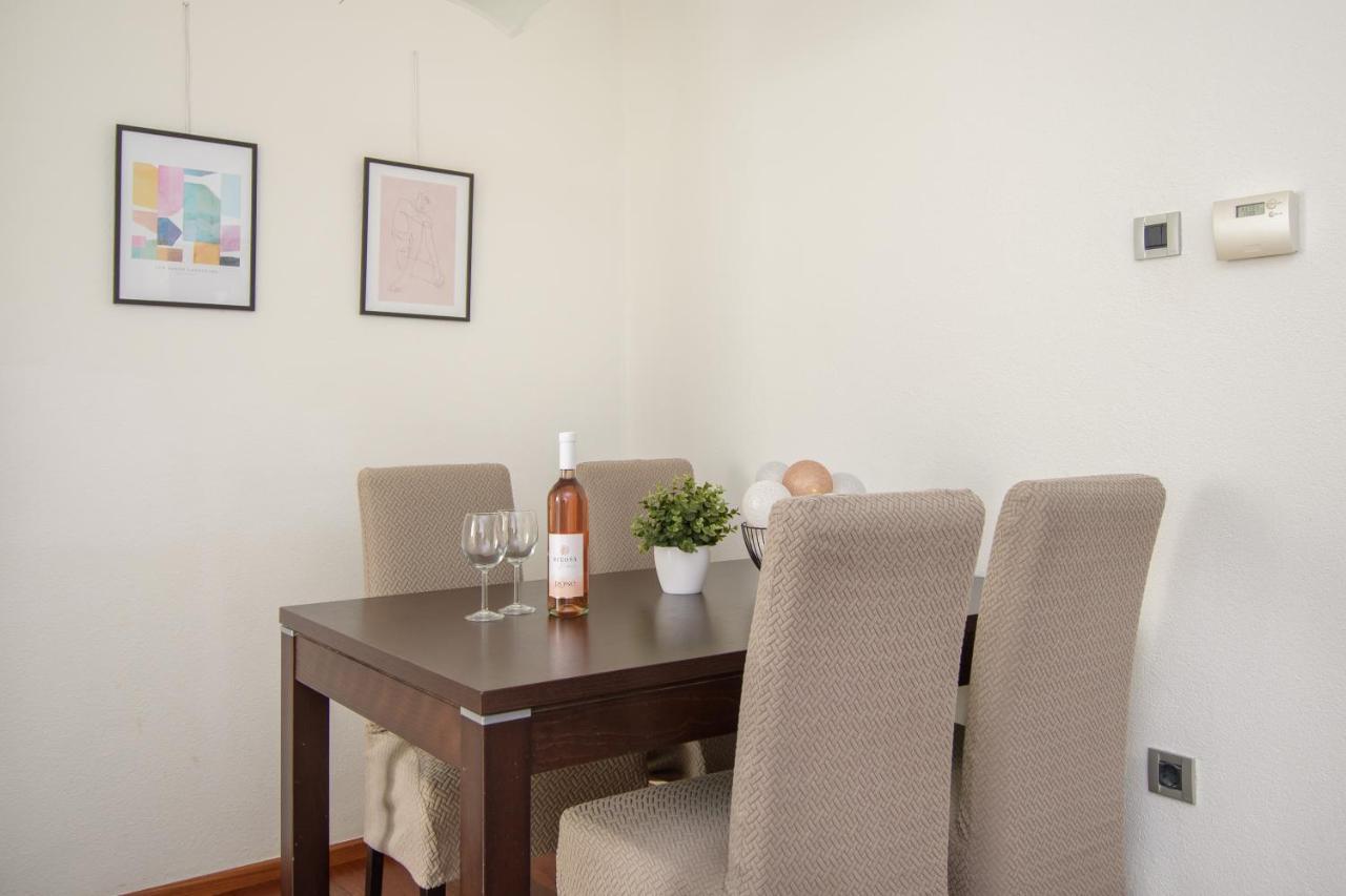 Apartment Stefi Porec Esterno foto
