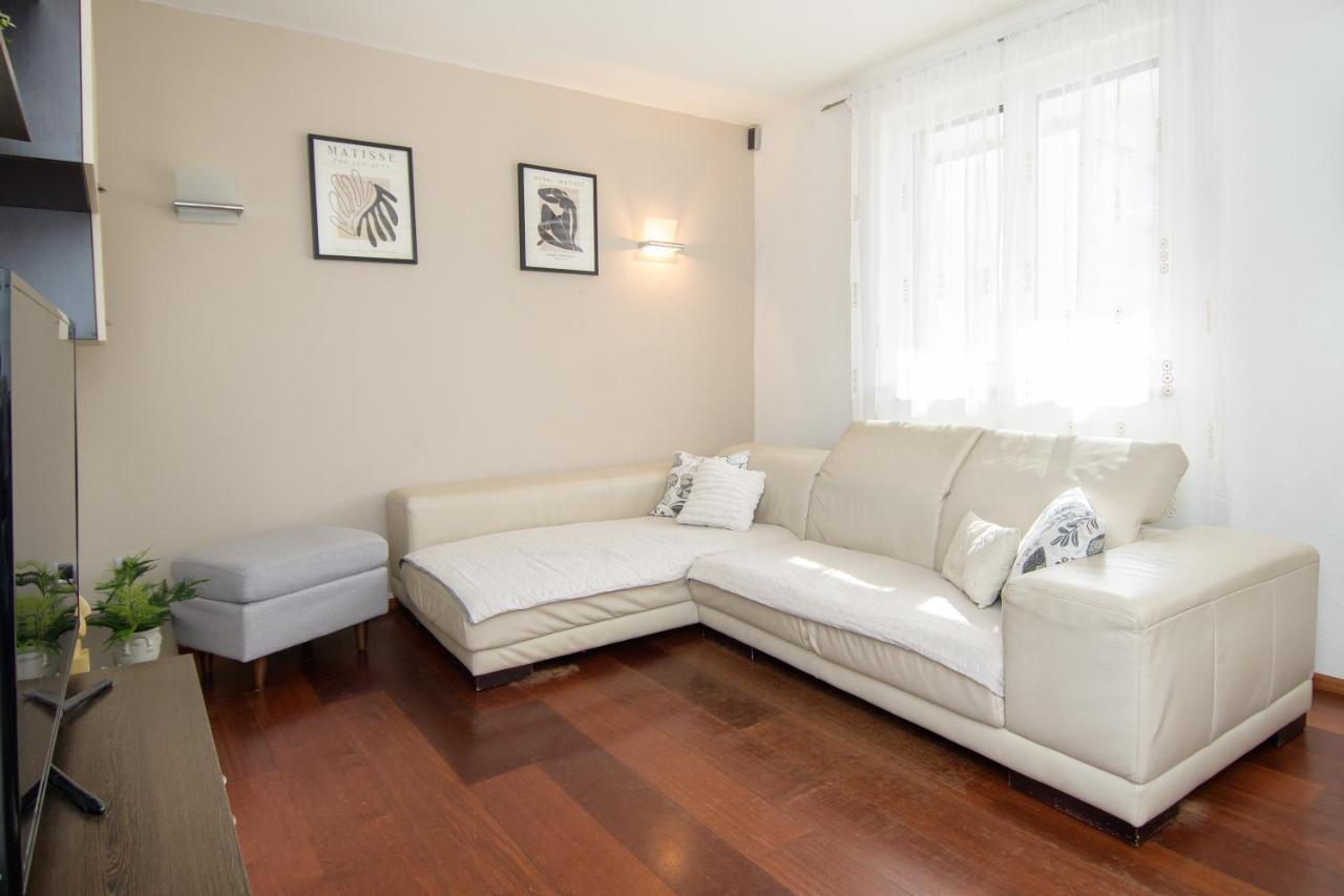 Apartment Stefi Porec Esterno foto
