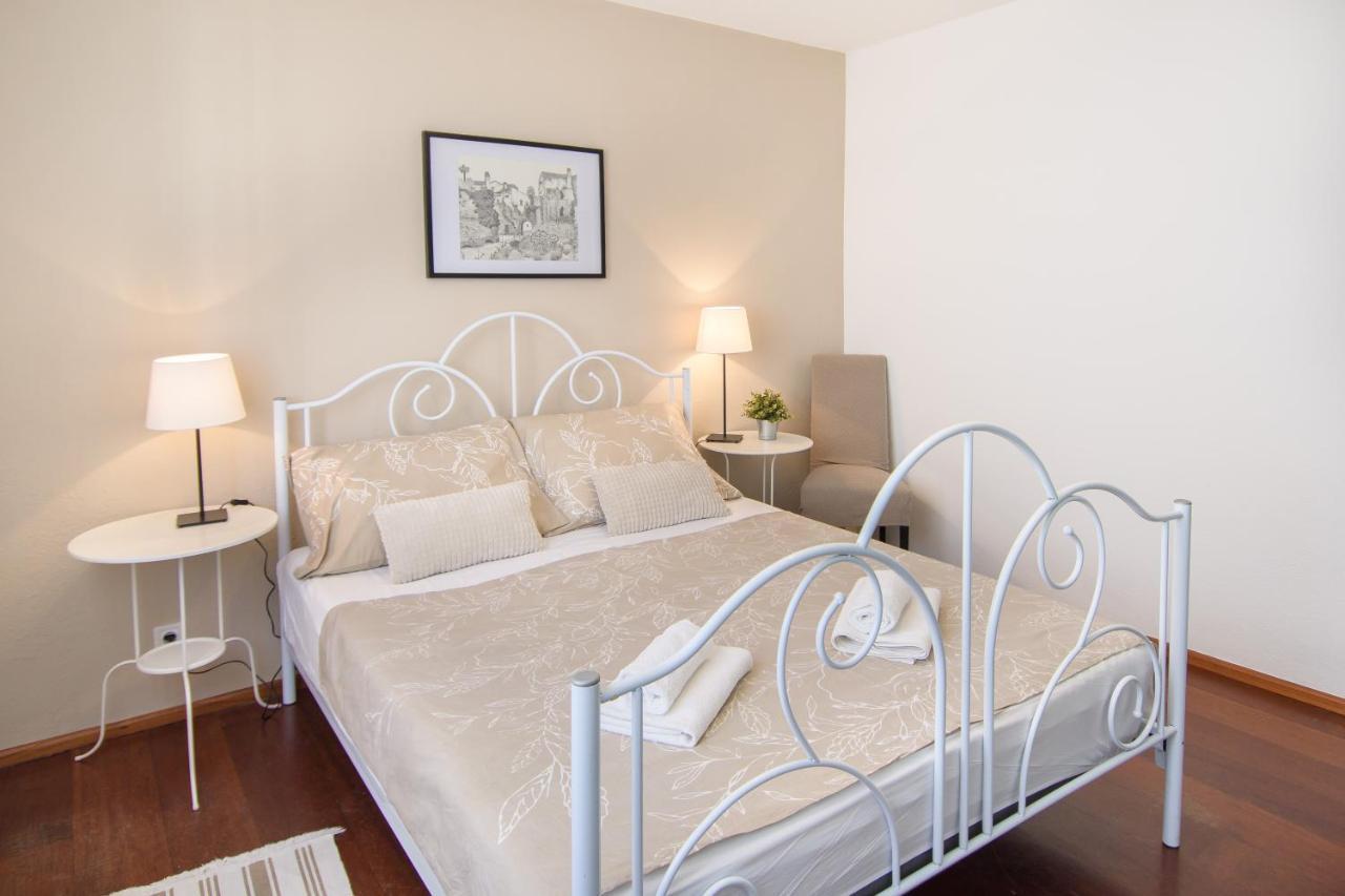 Apartment Stefi Porec Esterno foto