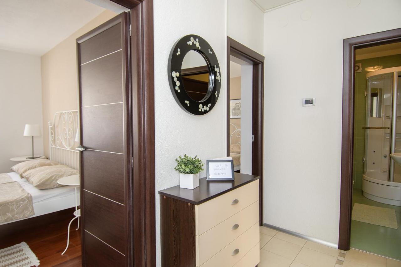 Apartment Stefi Porec Esterno foto